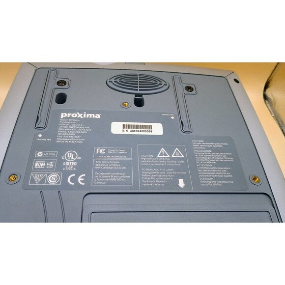 Proxima DP2000s 1000 Lumens 400:1 Contrast LCD Projector With Manual and Case - Picture 9 of 11